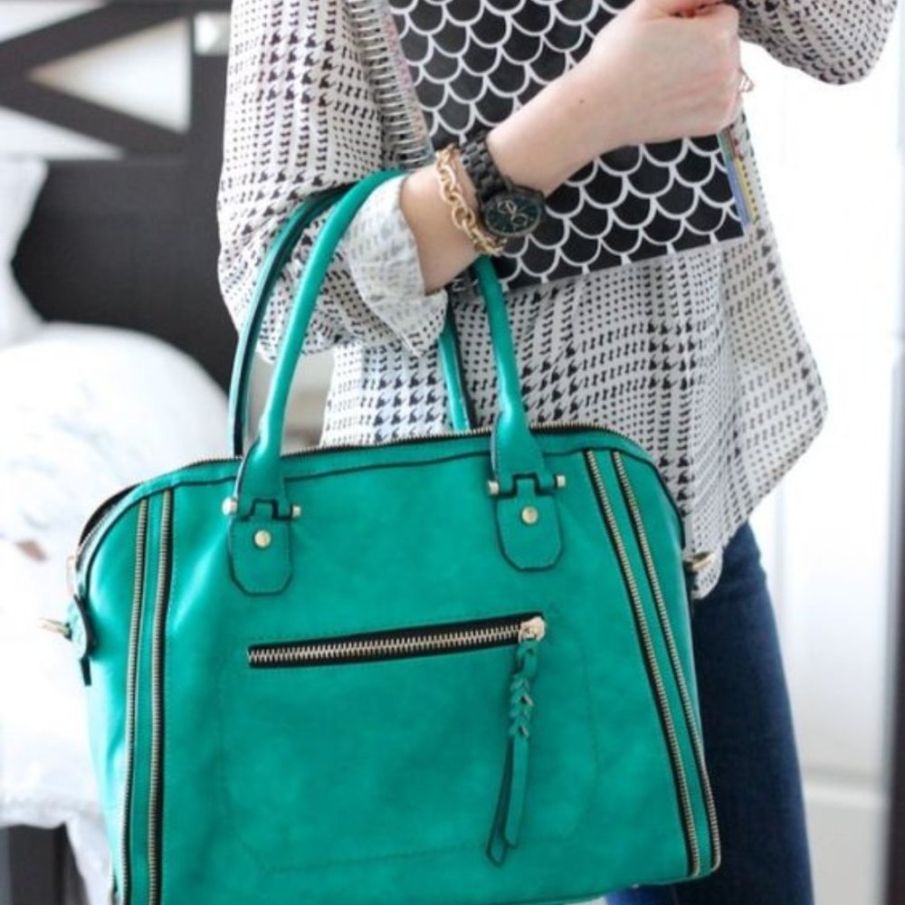 Urban Expressions Elisha Zipper Teal Blue Aqua Purse Handbag (2015).